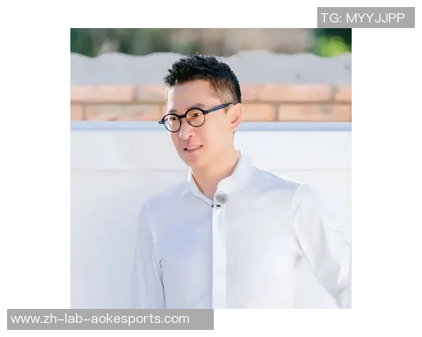 足球继科的传奇之路：从青涩少年到世界舞台的耀眼明星